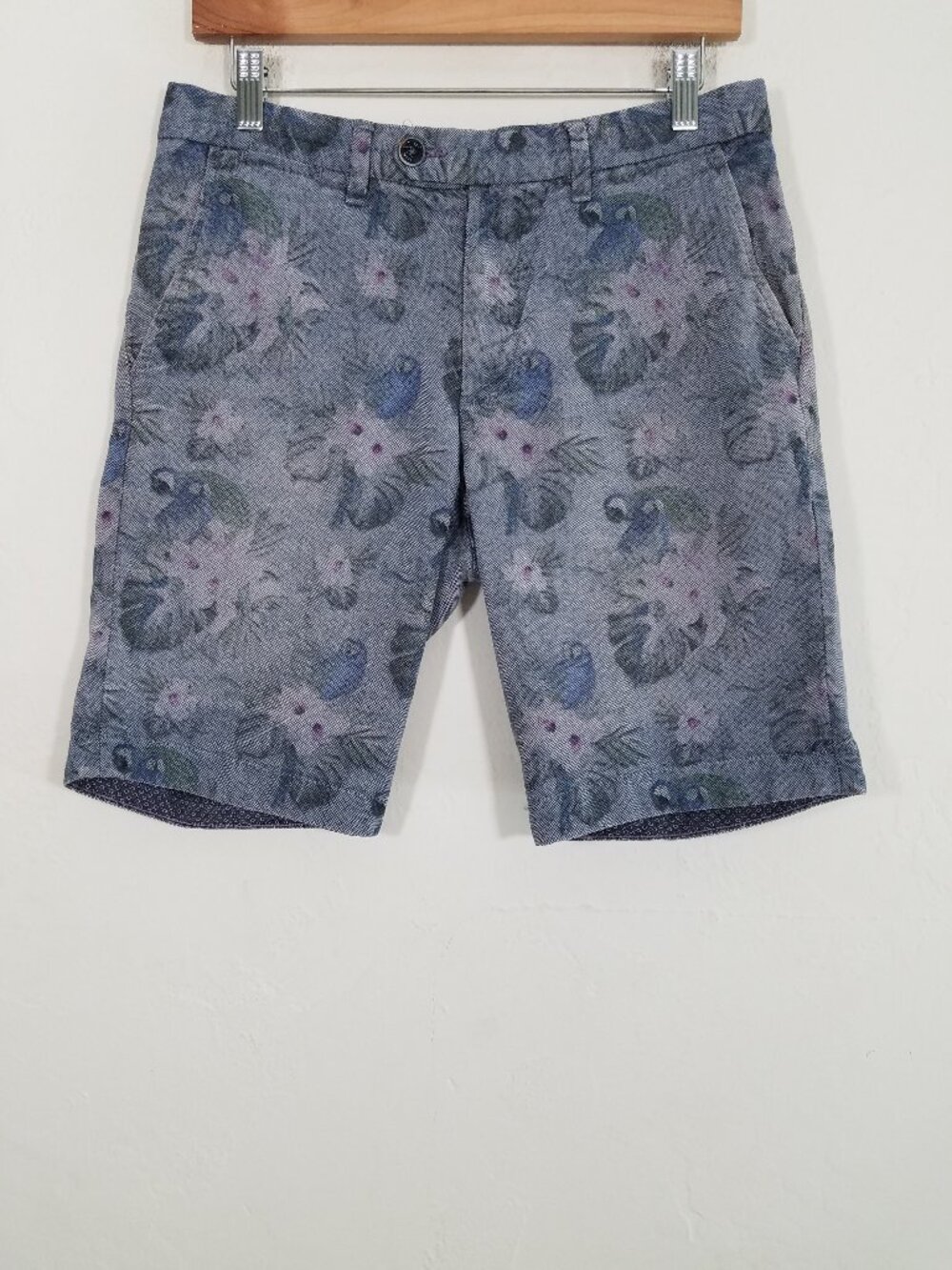 Ted Baker London 100 % Cotton Floral Shorts Size 30R